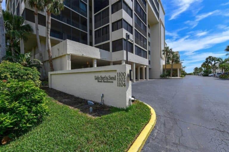 Lido Surf and Sand Condos in Sarasota, FL. - Entrance Sign