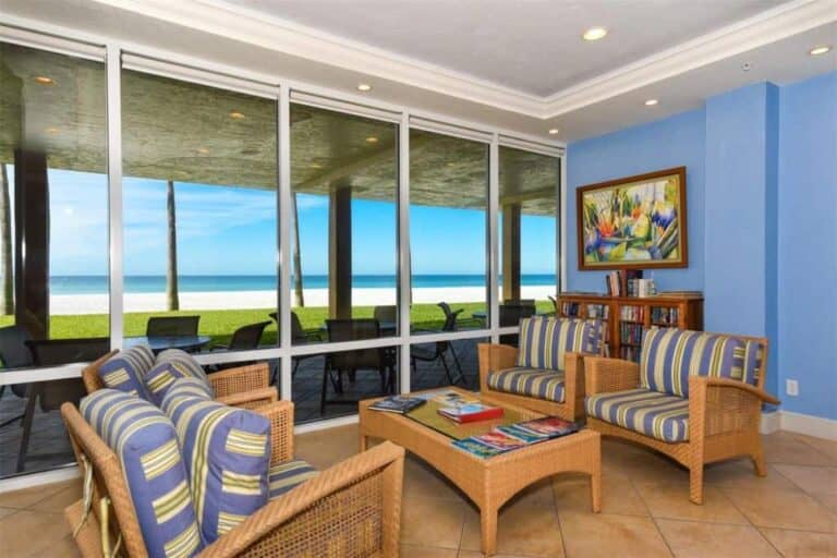 Longboat Beachcomber Condos in Longboat Key, FL. - Lobby