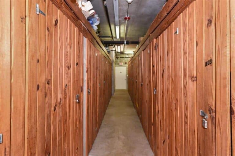 Longboat Beachcomber Condos in Longboat Key, FL. - Storage