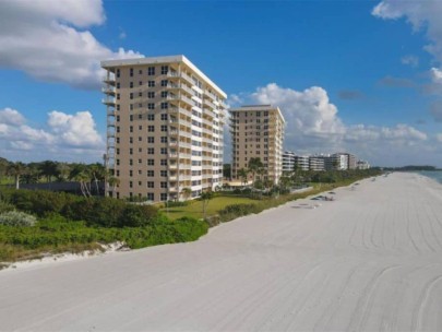 Longboat Key Towers Condos in Longboat Key, FL. - Aerial