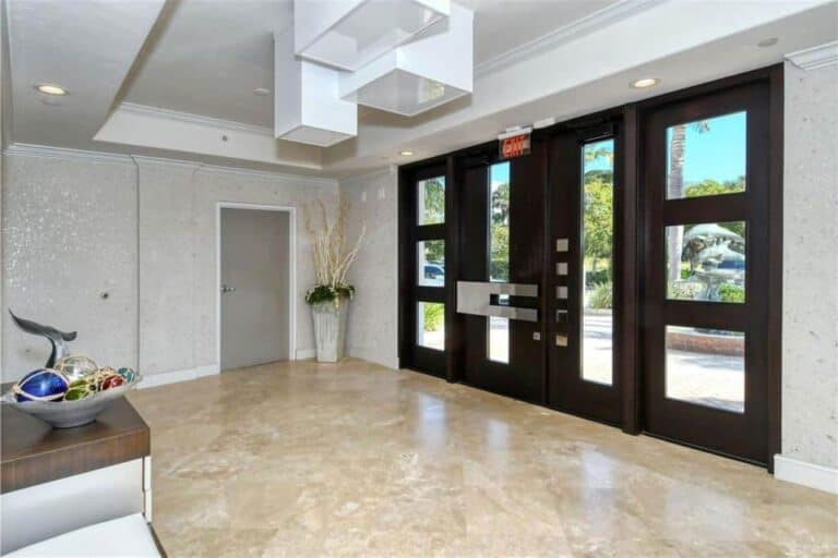 Majestic Bay Condos in Downtown Sarasota, FL. - Entrance