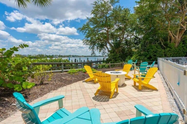 Marina Del Sol Condos in Siesta Key, FL. - Fire Pit