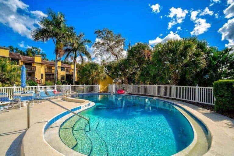 Midnight Sea Condos in Siesta Key, FL. - Pool