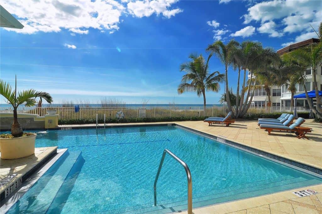 Orchid Beach Club Condos in Lido Key, FL. - Pool