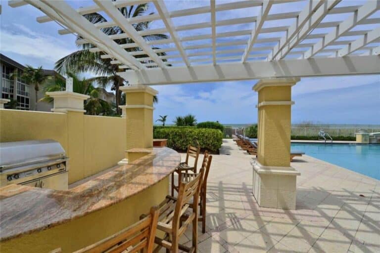 Orchid Beach Club Condos in Lido Key, FL. - Patio