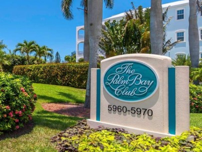 Palm Bay Club Condos in Siesta Key, FL. - Entrance Sign