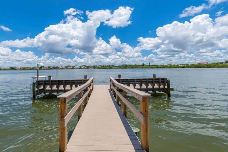 Palm Bay Club Condos in Siesta Key, FL. - Dock