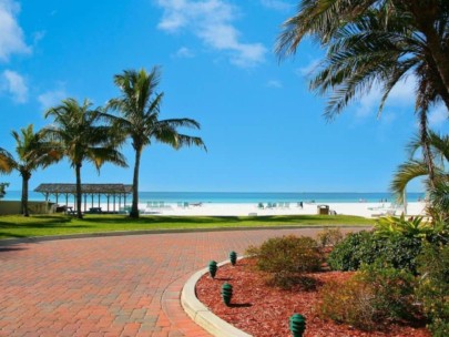 Palm Bay Club Condos in Siesta Key, FL. - Beach