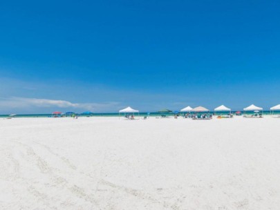 Palm Bay Club Condos in Siesta Key, FL. - Beach