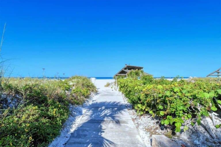 Peppertree Condos in Siesta Key, FL. - Beach Access