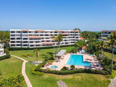 Players Club Condos in Longboat Key, FL. - Aerial