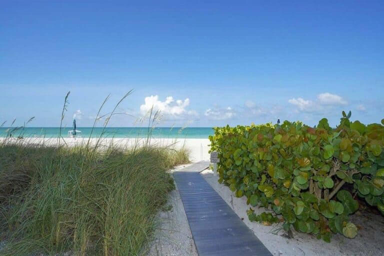 Privateer Condos in Longboat Key, FL. - Beach Access