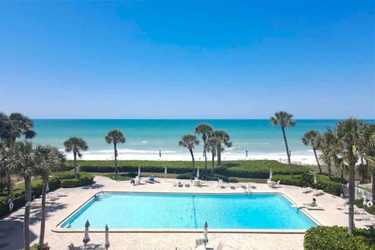 Privateer Condos in Longboat Key, FL. - Oceanside Pool