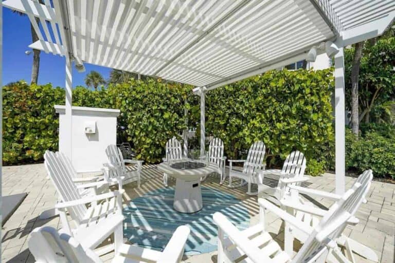 Privateer Condos in Longboat Key, FL. - Fire Table
