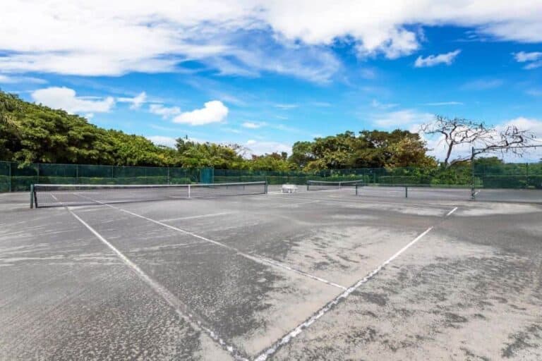 Promenade Condos in Longboat Key, FL. - Tennis Courts