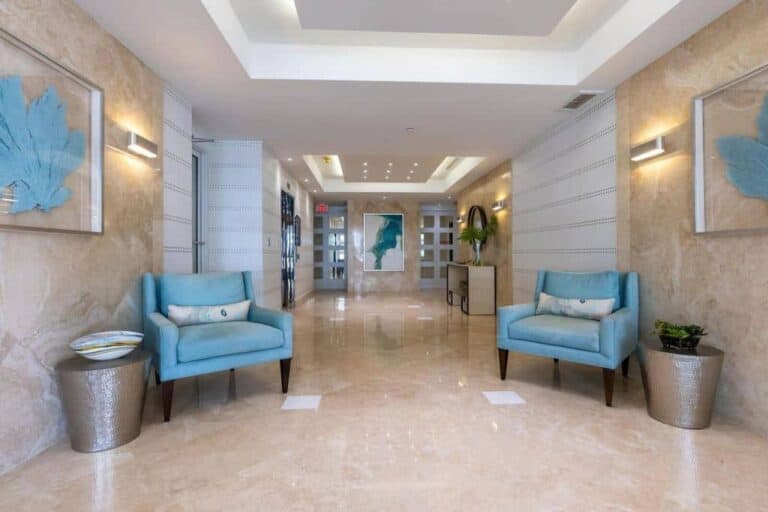 Regent Place Condos in Longboat Key, FL. - Lobby