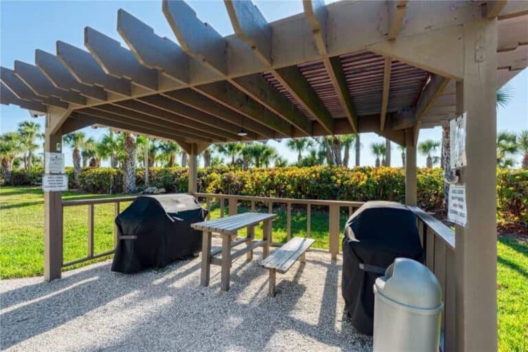 Sanctuary Condos in Longboat Key, FL. - BBQ Grills