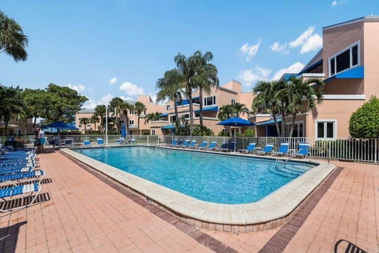 Sand Cay Condos in Longboat Key, FL. - Pool