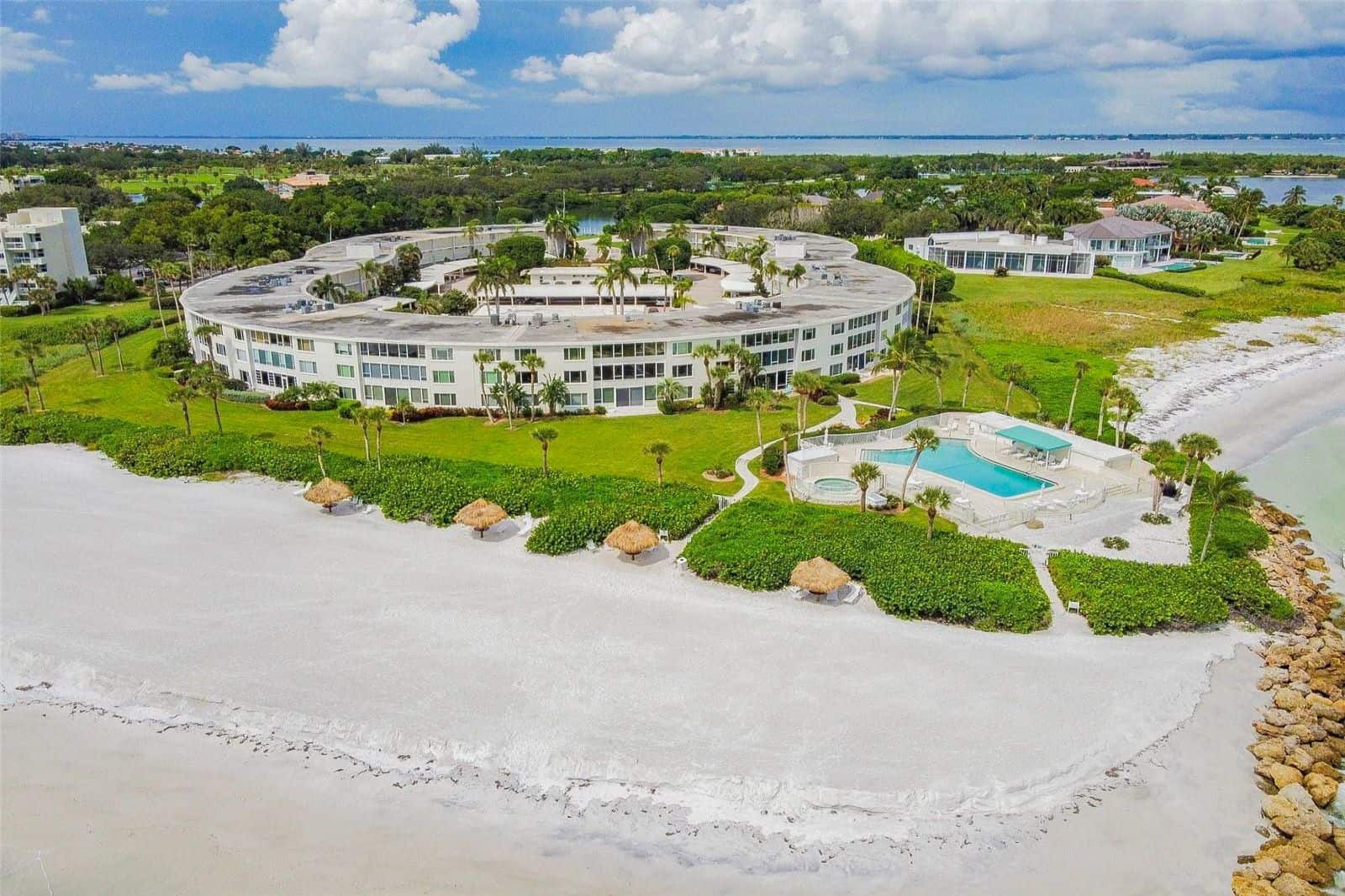 Sands Point Condos For Sale in Longboat Key, FL.