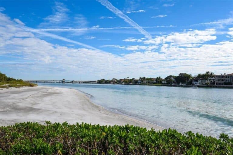Sands Point Condos in Longboat Key, FL. - Beach