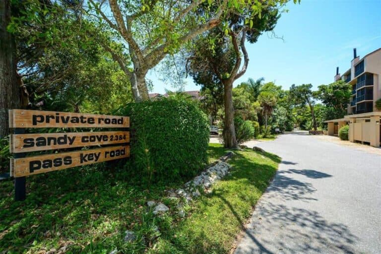 Sandy Cove Condos in Siesta Key, FL. - Sandy Cove