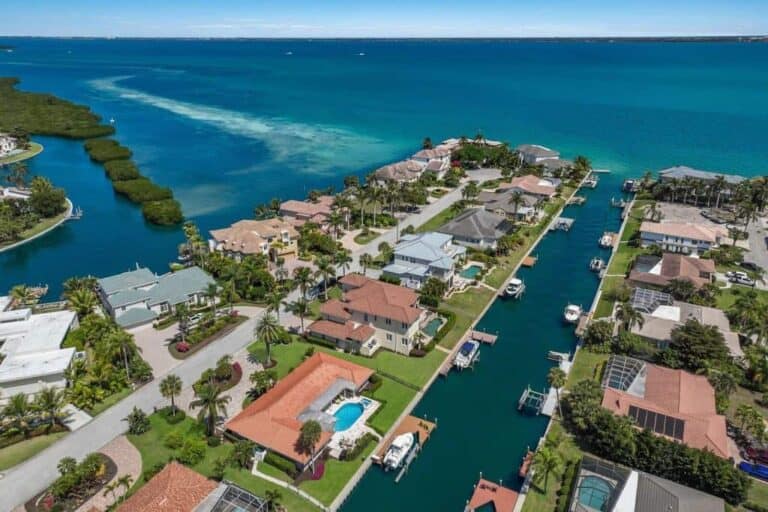 Sarasota FL. Homes with Boat Docks - Aerial Canal Front Home