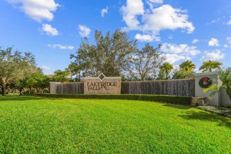 Sarasota Maintenance-Free Homes - Neighborhood Sign