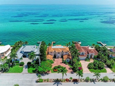 Sarasota FL. Waterfront Homes - Gorgeous Home on Waterfront