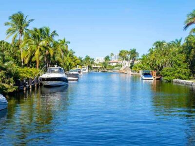 Sarasota Fl. Homes with Boat Docks