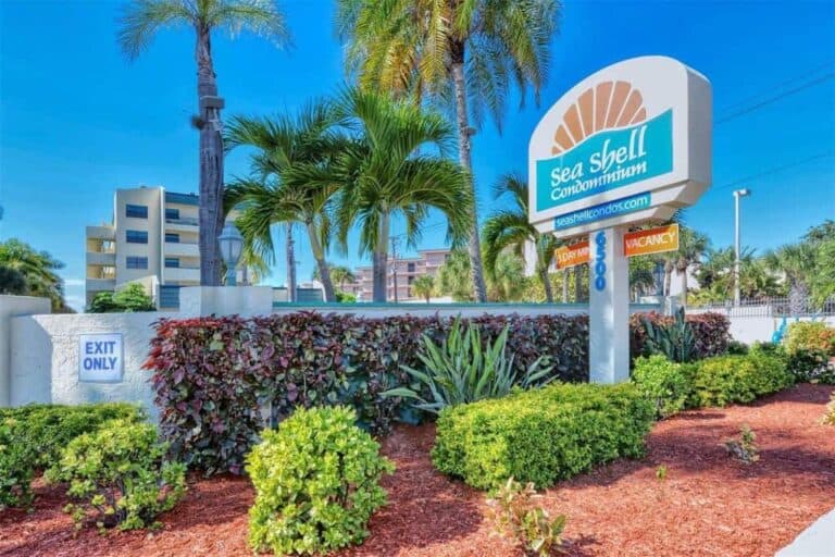 Sea Shell Condos in Siesta Key, FL. - Entrance Sign