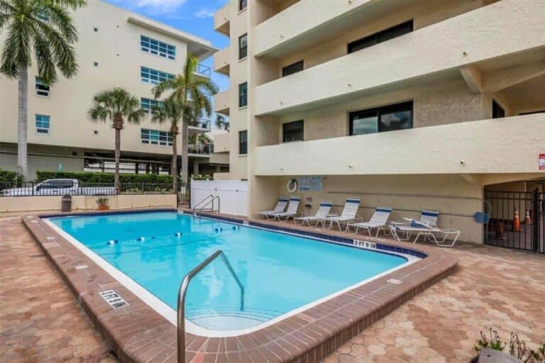 Sea Shell Condos in Siesta Key, FL. - Pool