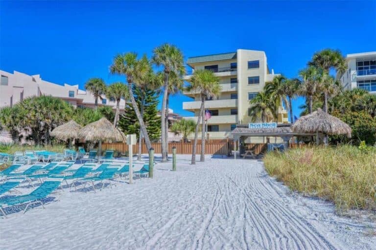 Sea Shell Condos in Siesta Key, FL. - Beach Access