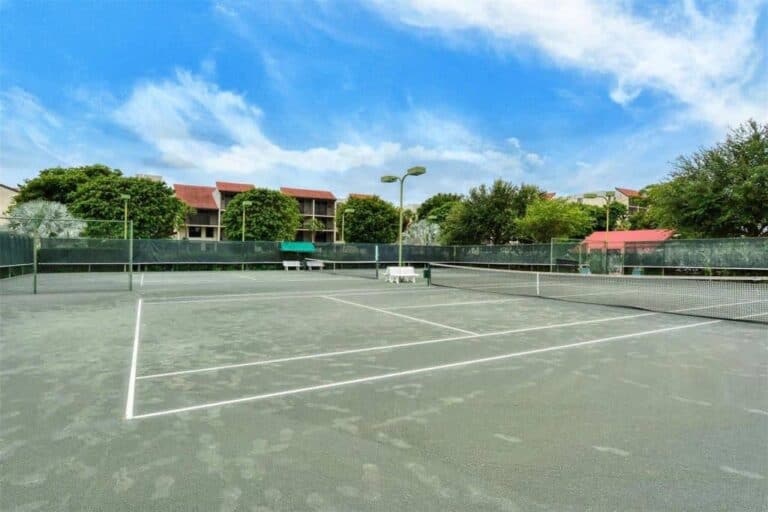 Seaplace Condos in Longboat Key, FL. - Tennis Courts