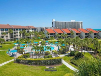 Siesta Dunes Condos in Siesta Key, FL. - Grounds