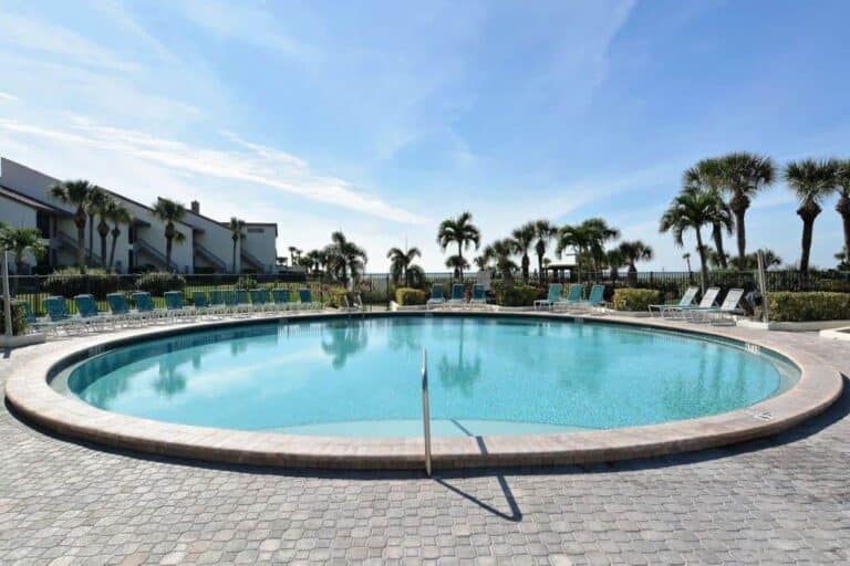 Siesta Dunes Condos in Siesta Key, FL. - Pool