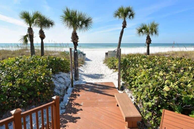 Siesta Dunes Condos in Siesta Key, FL. - Beach Access