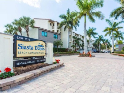 Siesta Dunes Condos in Siesta Key, FL. - Entrance Sign