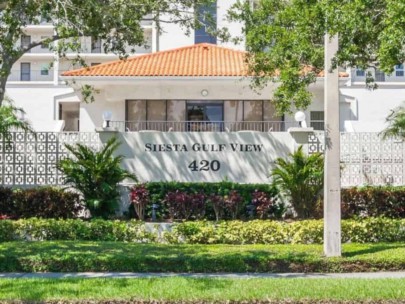 Siesta Gulf View Condos in Siesta Key, FL. - Entrance Sign