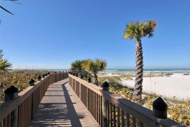 Siesta Key Beach Residences Condos in Siesta Key, FL. - Beach Access