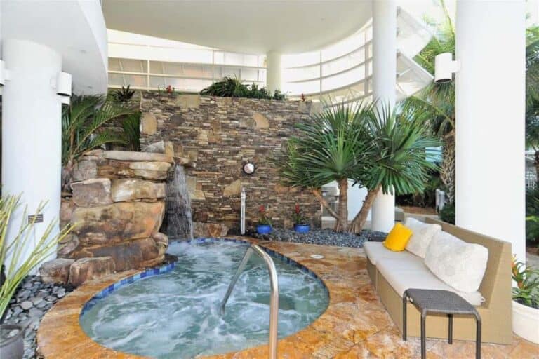 Siesta Key Beach Residences Condos in Siesta Key, FL. - Hot Tub