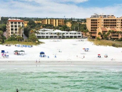 Siesta Royale Condos in Siesta Key, FL. - Waterfront