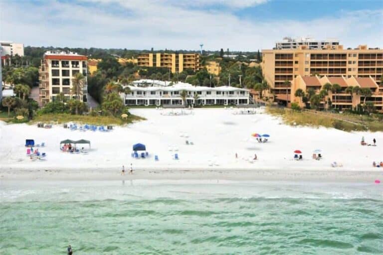 Siesta Royale Condos in Siesta Key, FL. - Waterfront