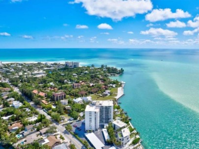 Siesta Towers Condos in Siesta Key, FL. - Waterview Aerial