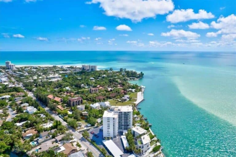 Siesta Towers Condos in Siesta Key, FL. - Waterview Aerial