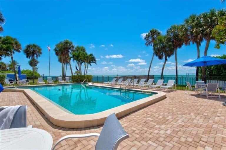 Siesta Towers Condos in Siesta Key, FL. - Pool
