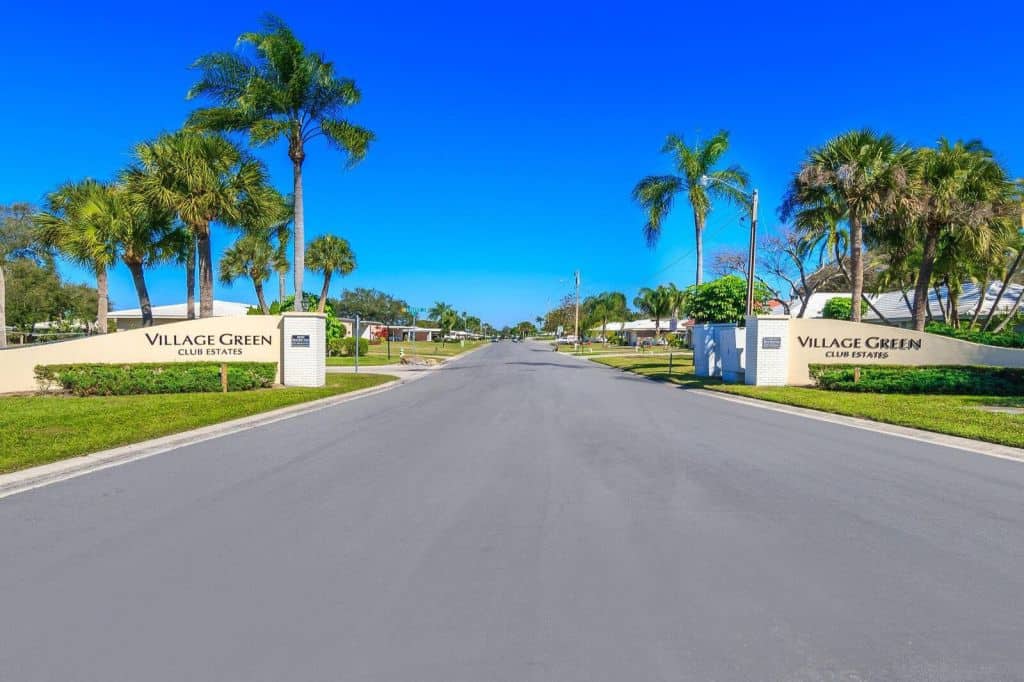 Southgate Village Condos in Sarasota, FL. - Entrance