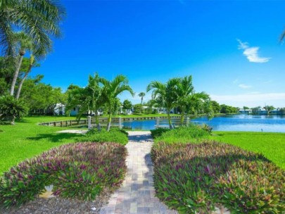 Spanish Main Condos Longboat Key, FL - Grounds