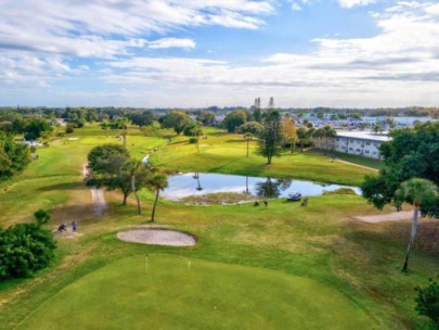 Village Green Condos For Sale in Sarasota, FL. - Golf Course