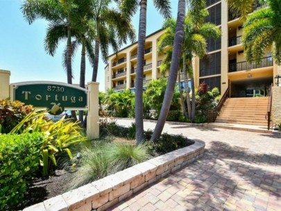 Tortuga Condos in Siesta Key, FL. - Building