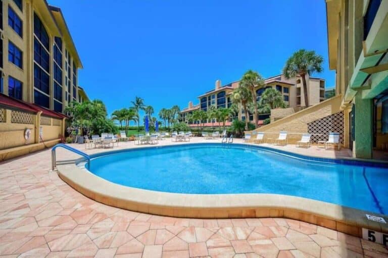 Tortuga Condos in Siesta Key, FL. - Pool